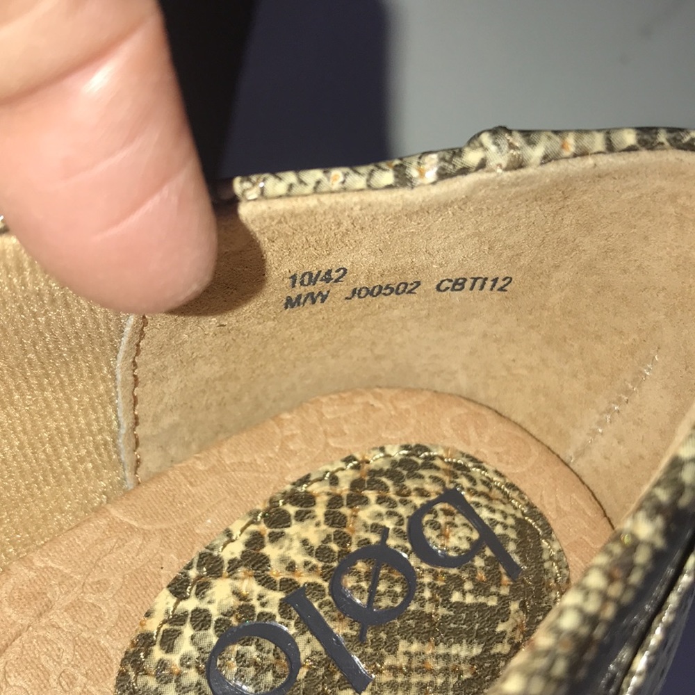 NIB Women’s BOLO Flats - Picture 8 of 8